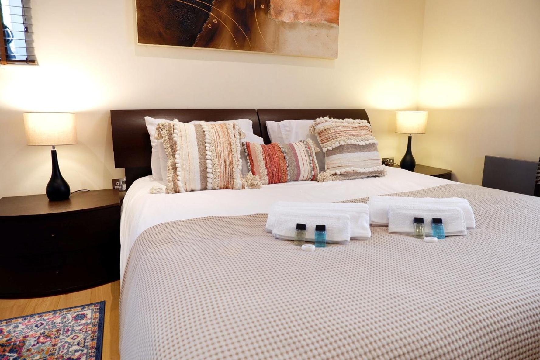 Stunning Apartment Close To Cambridge Station With Free Parking! Екстер'єр фото